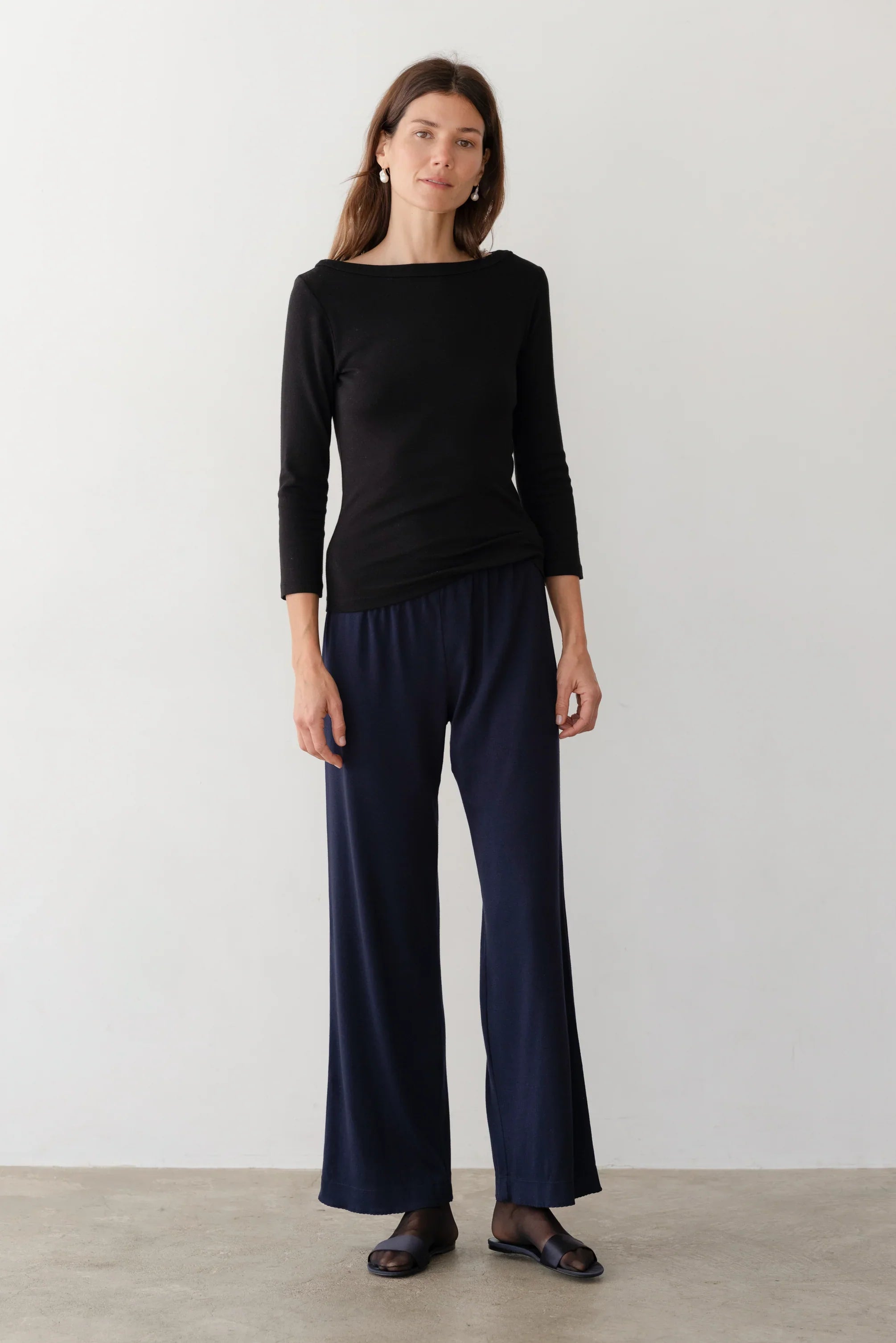 The Baby Rib Scallop Pant - Navy
