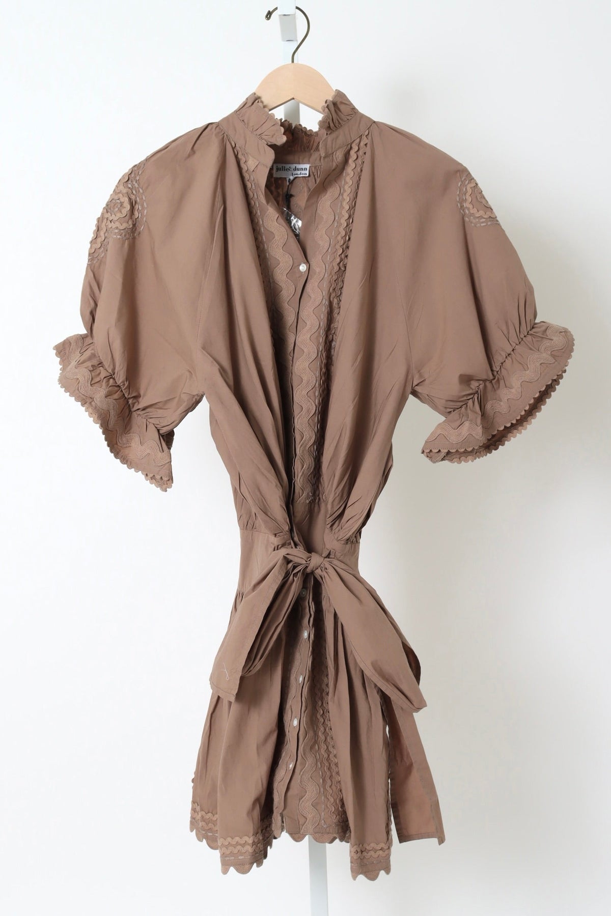 Poplin Blouson Dress w/ Ric Rac - Mocha
