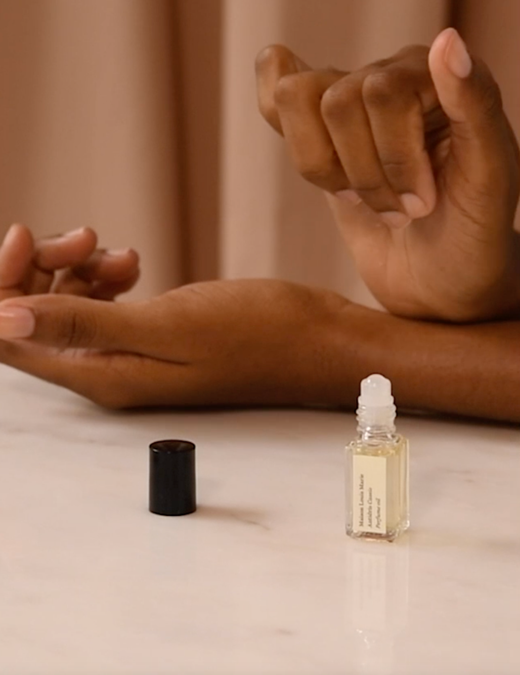No. 03 L'Etang Noir - Perfume Oil Roller Bottle